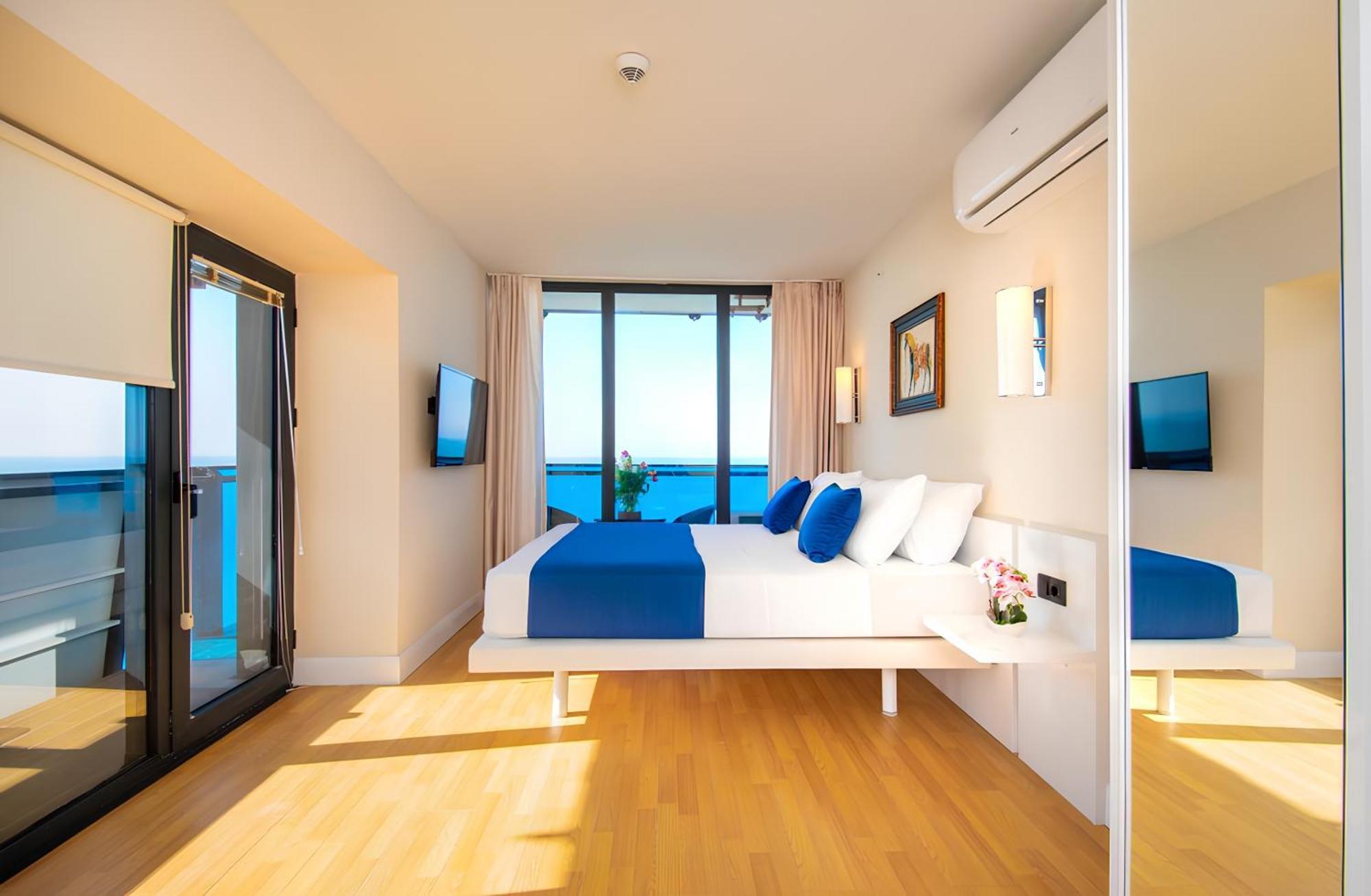 Panorama Orbi Beach Resort Center Suite Batumi Exteriér fotografie